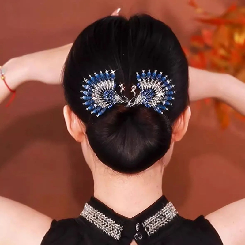 Chignon élégant et délicat pour femmes