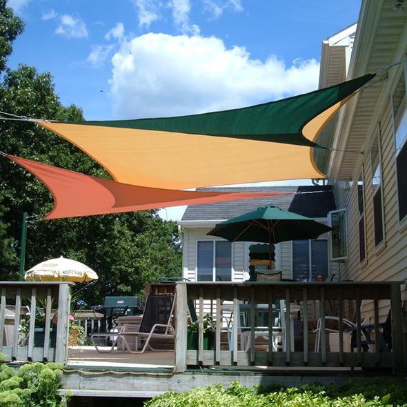 Summer Essentials UV-protected canopy